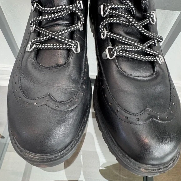 CHARLES DAVID Leather Black Combat Boots Faux Fur Trim Size 8 - Picture 4 of 14